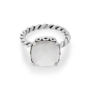 Pandora DiscontinuedMother Of Pearl ring